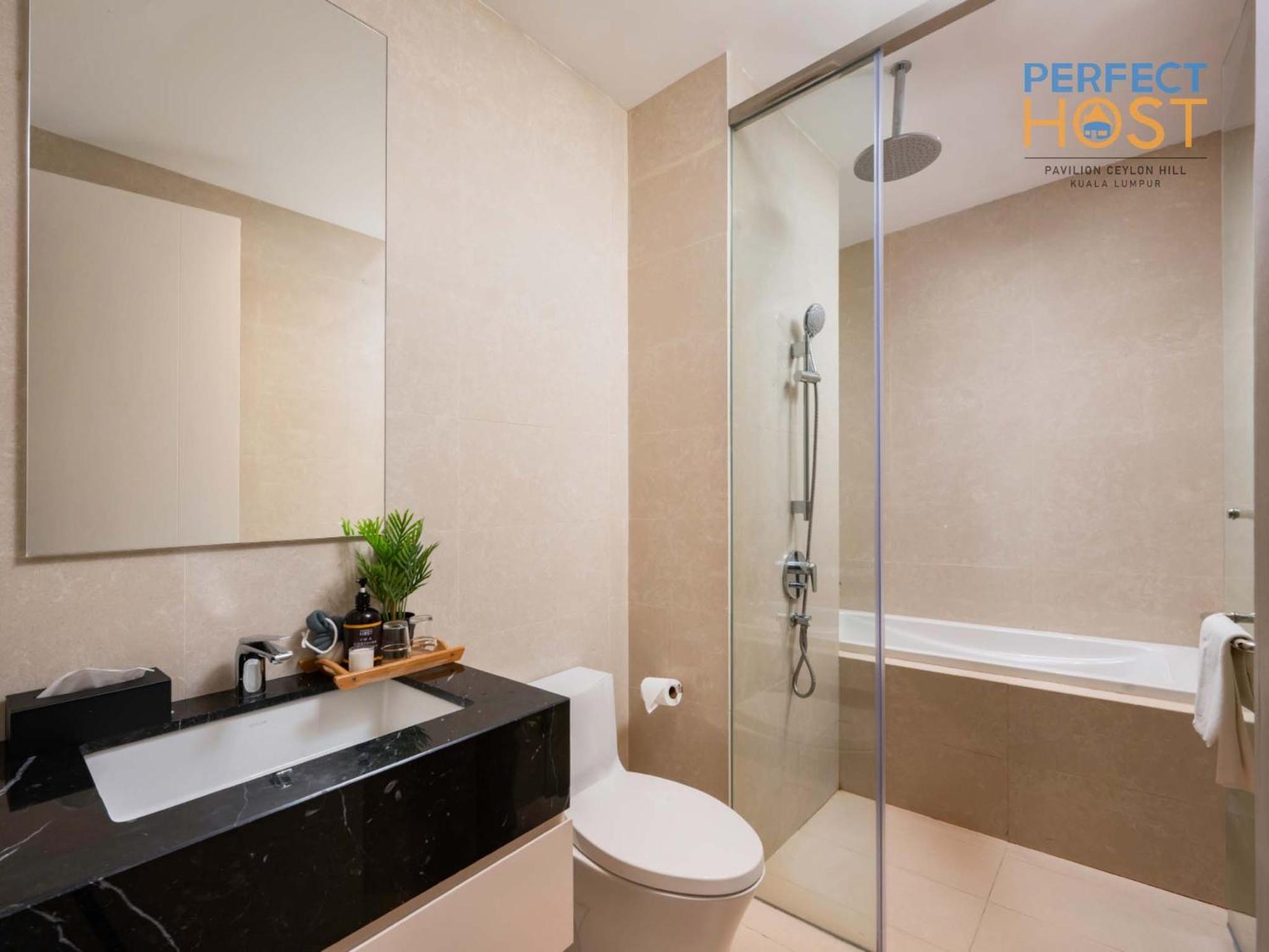 Pavilion Ceylon Hill Suites, Bukit Bintang By Perfect Host 吉隆坡 外观 照片