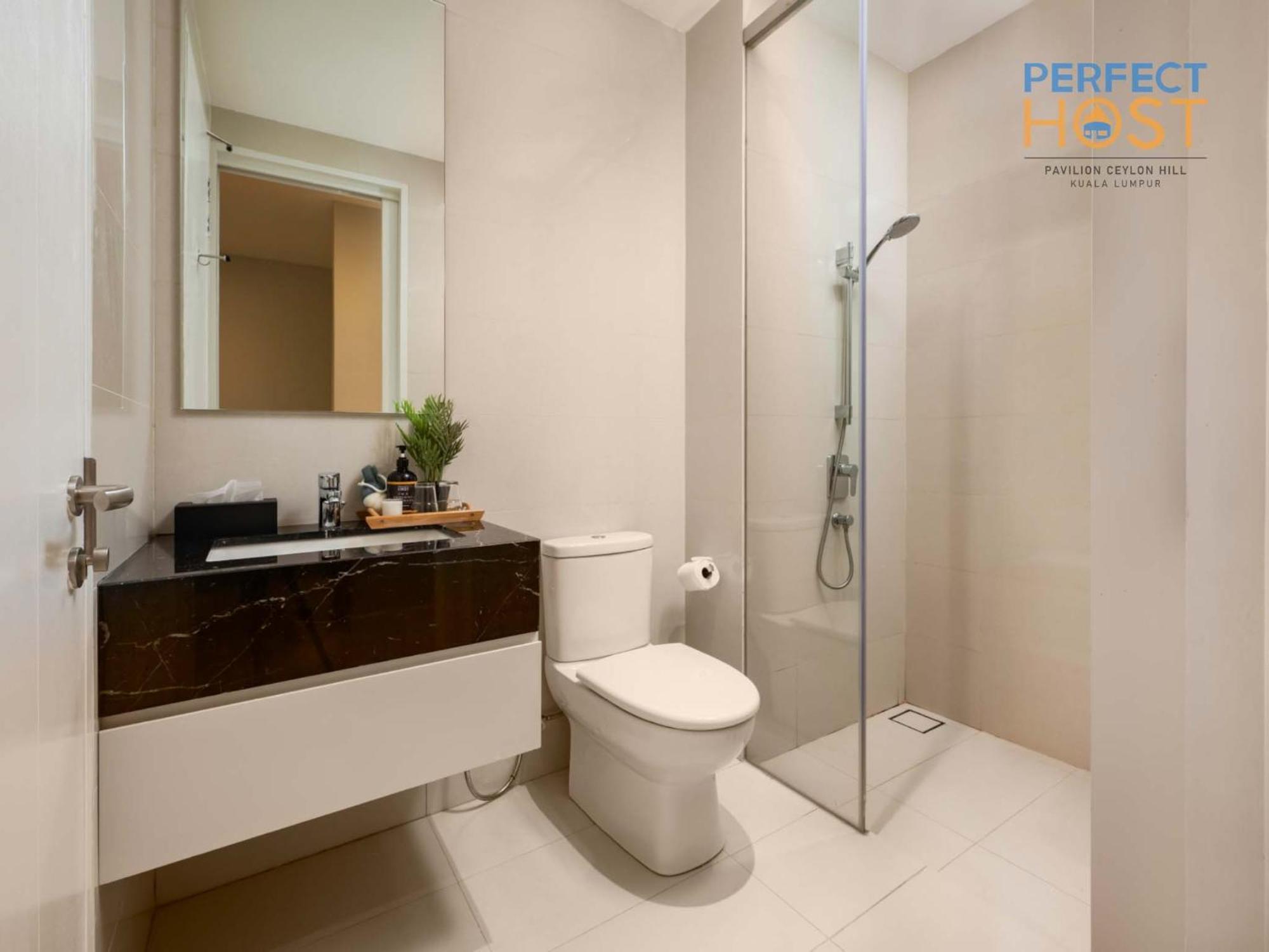 Pavilion Ceylon Hill Suites, Bukit Bintang By Perfect Host 吉隆坡 外观 照片