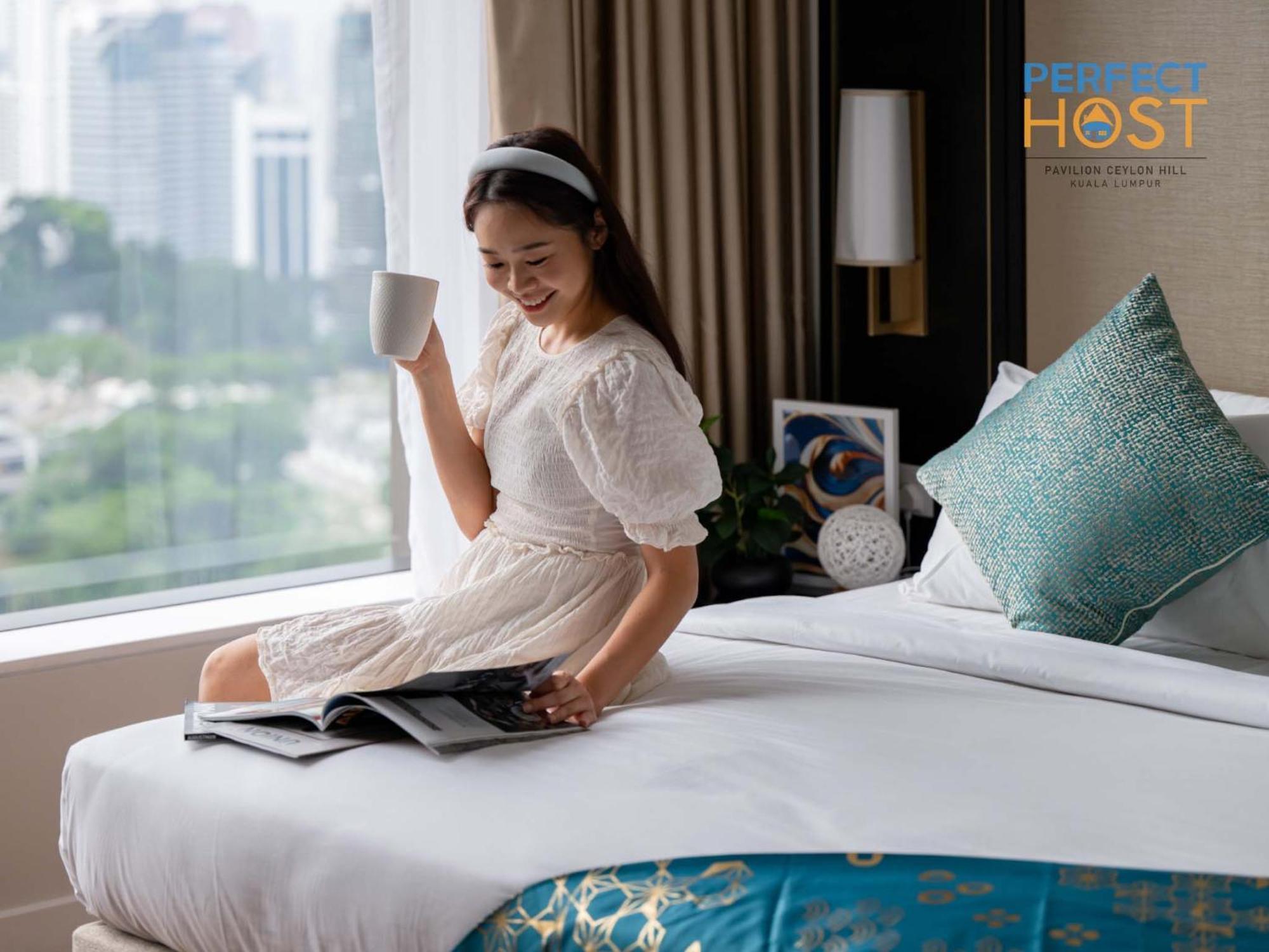 Pavilion Ceylon Hill Suites, Bukit Bintang By Perfect Host 吉隆坡 外观 照片 A guest at a hotel