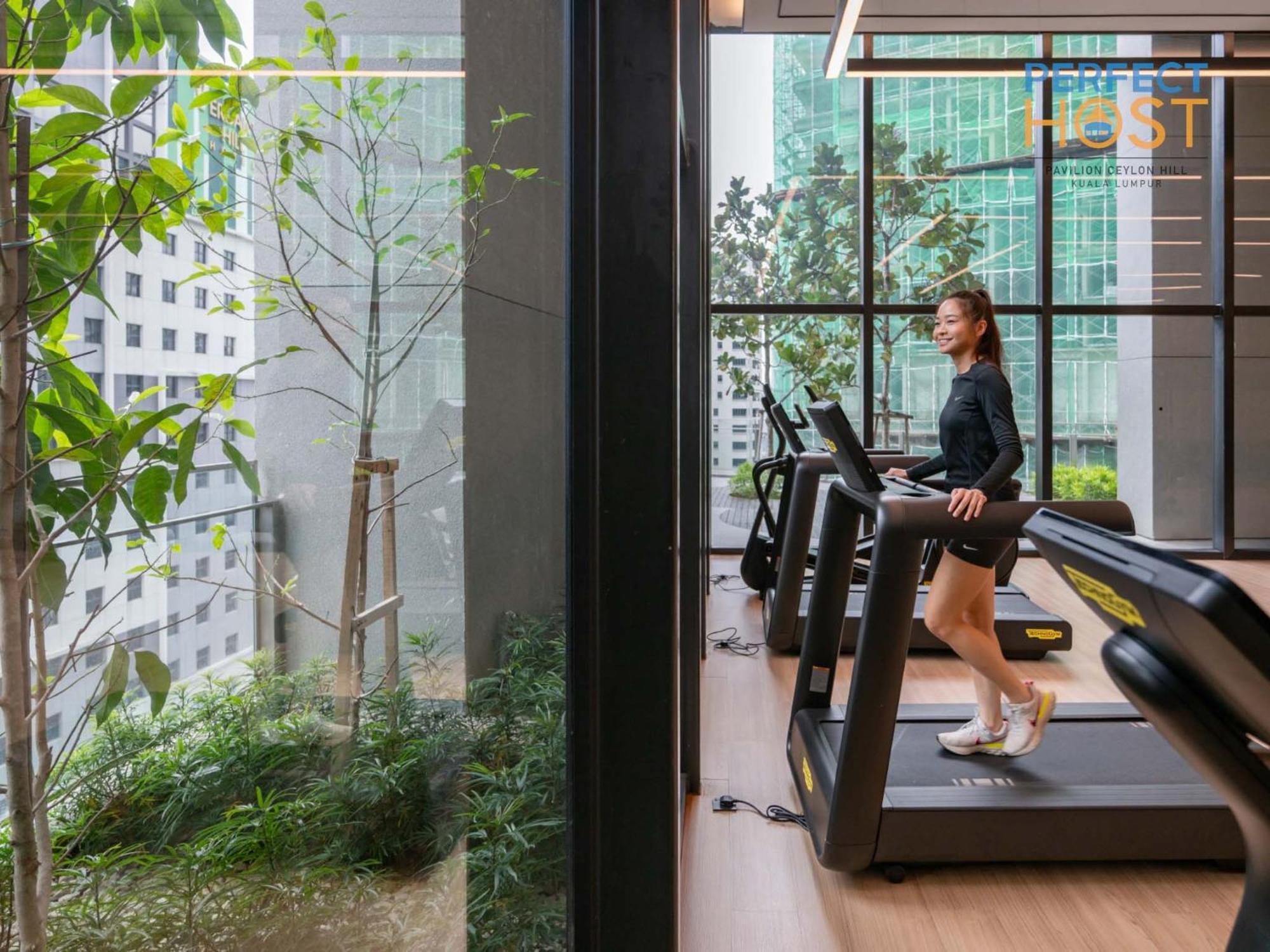 Pavilion Ceylon Hill Suites, Bukit Bintang By Perfect Host 吉隆坡 外观 照片 The Nest's gym